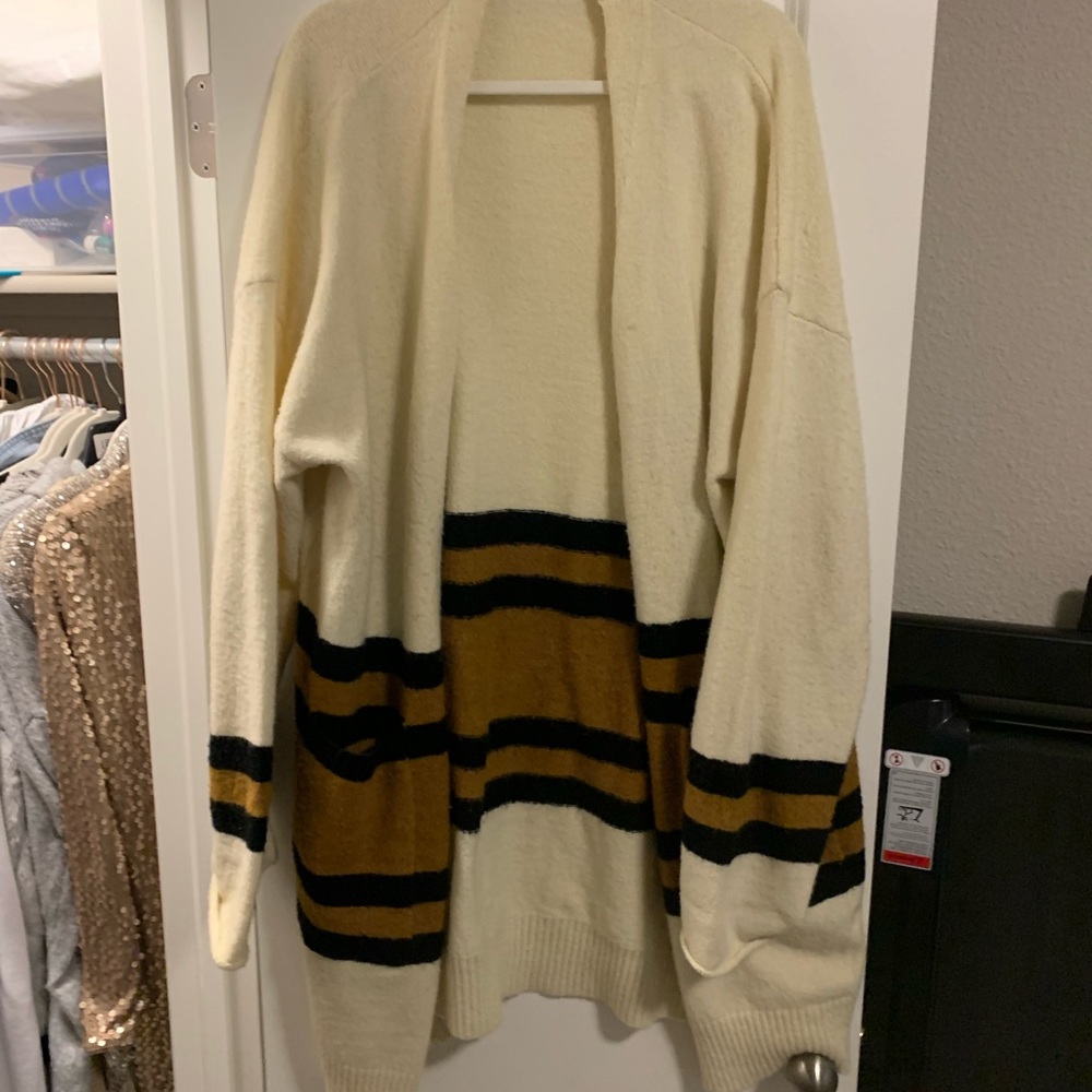 Oversized cardigan